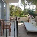 Villasevval-sleeps8-pool-bbq-ac-near Centre וילה *