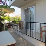 Villasevval-sleeps8-pool-bbq-ac-near Centre *