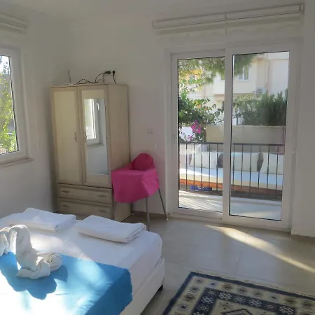 Вилла Villasevval-sleeps8-pool-bbq-ac-near Centre