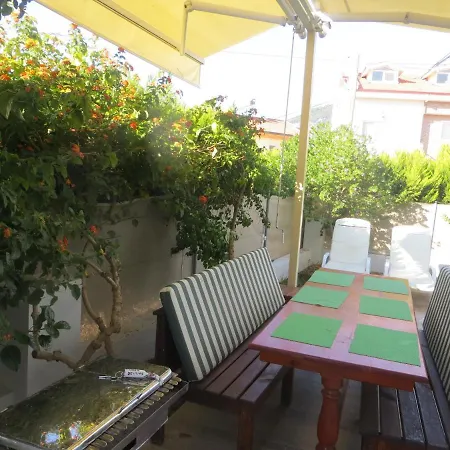 ヴィラ Villasevval-sleeps8-pool-bbq-ac-near Centre