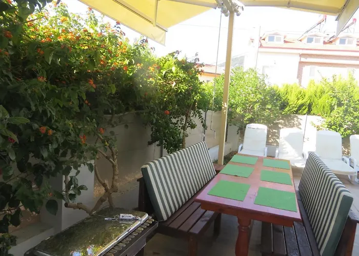 Вилла Villasevval-sleeps8-pool-bbq-ac-near Centre