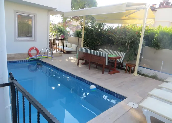 Villasevval-sleeps8-pool-bbq-ac-near Centre * Дальян